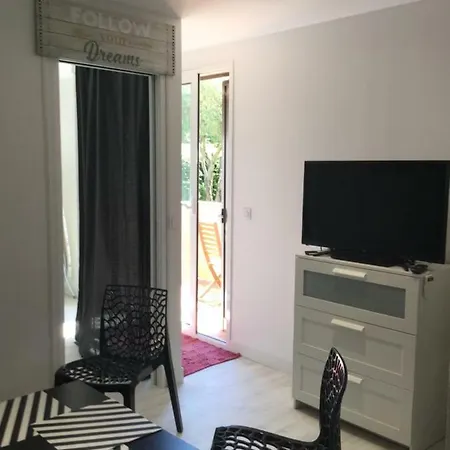 Apartment Lovely With Air Condition